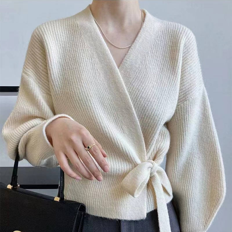Women's casual cross-tie V-neck top, loose fit autumn and winter knitted cardigan with belt closure, cropped sweater